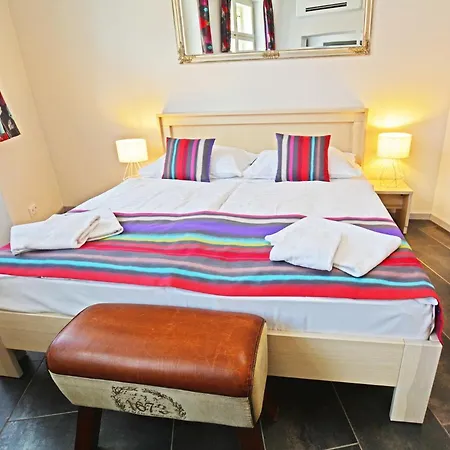 Historic Centre Aparthotel