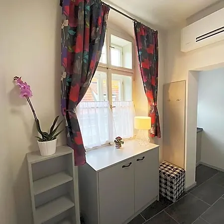 Historic Centre Aparthotel 3*