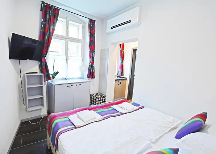 Historic Centre Aparthotel Praga