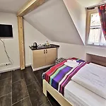 Aparthotel Historic Centre 3*
